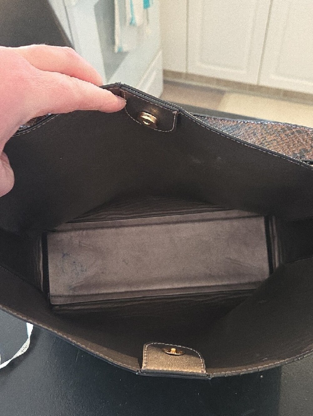 Luella Grey Black Leather Shoulder Bag with Gold Ring Accents - Picture 5 of 11